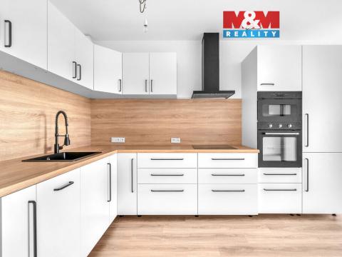 Pronájem bytu 2+kk, Pardubice - Ohrazenice, U Sportovní školy, 54 m2