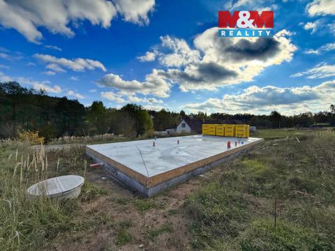 Prodej pozemku pro bydlení, Klučenice - Kamenice, 1708 m2