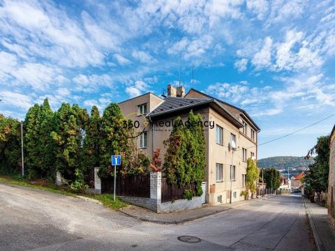 Prodej rodinného domu, Praha - Zbraslav, Košíkářská, 270 m2