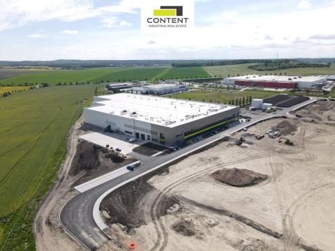 Pronájem skladu, Ovčáry, 12000 m2