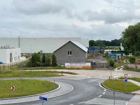 Pronájem výrobních prostor, Pavlov, 5626 m2