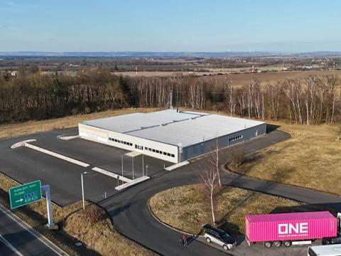 Pronájem skladu, Cheb, 2435 m2