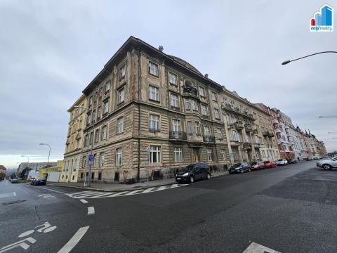 Pronájem bytu 2+kk, Plzeň - Jižní Předměstí, Hálkova, 40 m2