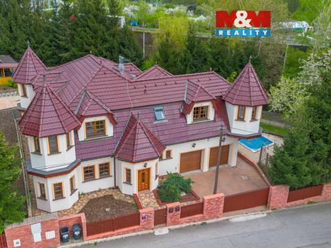 Prodej rodinného domu, Praha - Horní Počernice, Dobrošovská, 295 m2