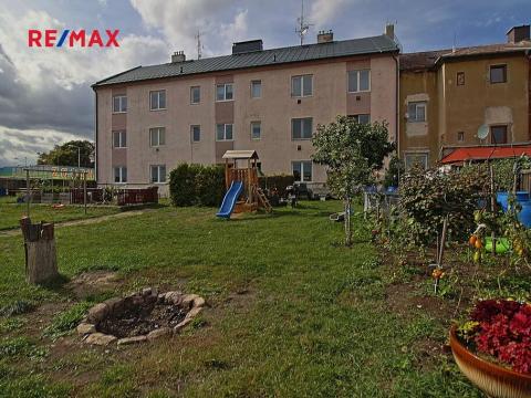 Pronájem bytu 2+kk, Chomutov, Kadaňská, 45 m2