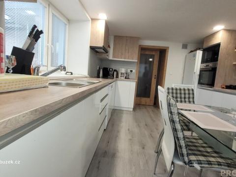 Prodej vícegeneračního domu, Horní Újezd, 210 m2