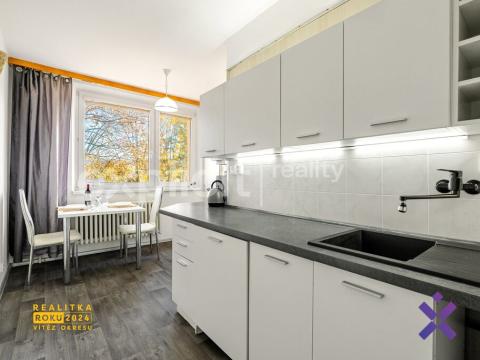 Prodej bytu 2+1, Luhačovice, Zahradní čtvrť, 57 m2