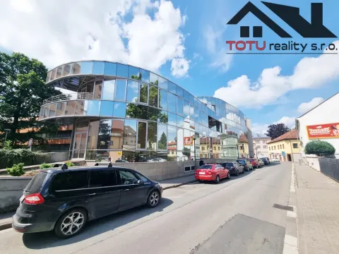 Pronájem kanceláře, Chrudim, Palackého třída, 17 m2