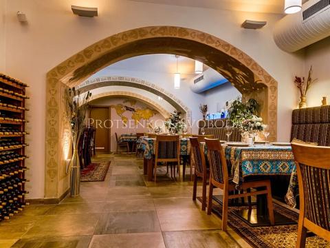 Prodej obchodního prostoru, Praha - Nové Město, Legerova, 230 m2