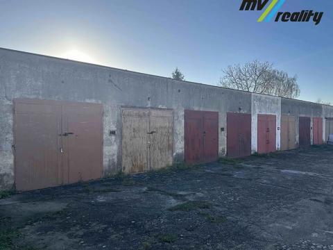 Prodej garáže, Milovice, Smetanova, 21 m2