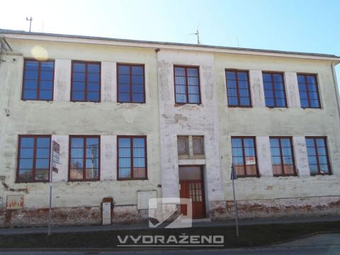 Prodej obchodního prostoru, Dolní Kounice, Hlavní, 400 m2