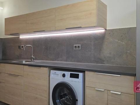 Pronájem bytu 1+1, Mokrá-Horákov, 40 m2