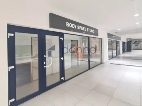 Pronájem obchodního prostoru, Praha, Prusíkova, 60 m2