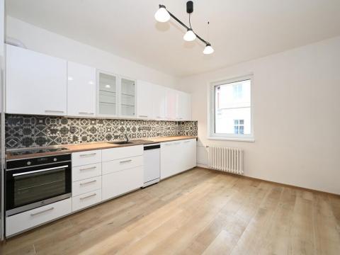 Pronájem bytu 2+kk, Praha - Smíchov, Kroftova, 58 m2