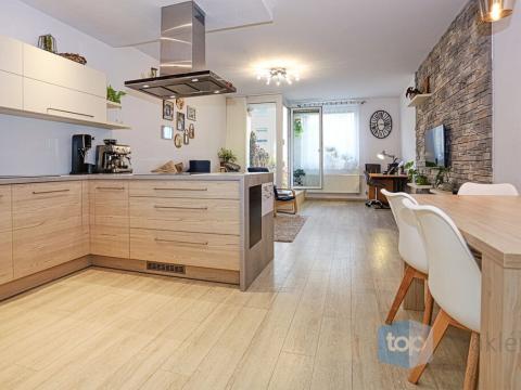 Prodej bytu 3+kk, Praha, U louky, 71 m2