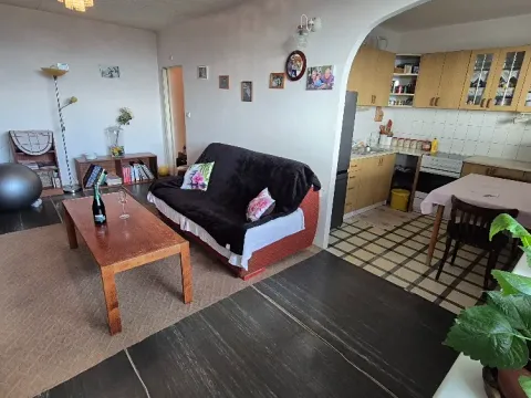 Prodej bytu 3+1, Praha - Horní Počernice, Běluňská, 72 m2