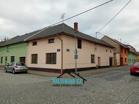 Prodej rodinného domu, Chropyně, Dr. Emila Axmana, 90 m2