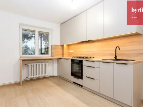 Prodej bytu 3+1, Opava, Tomáškova, 74 m2