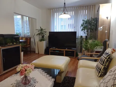 Prodej bytu 4+kk, Mikulov, St. Živného, 91 m2