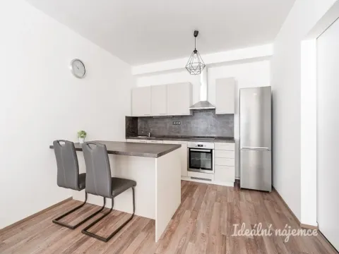 Pronájem bytu 2+kk, Praha - Strašnice, Zvěřinova, 64 m2