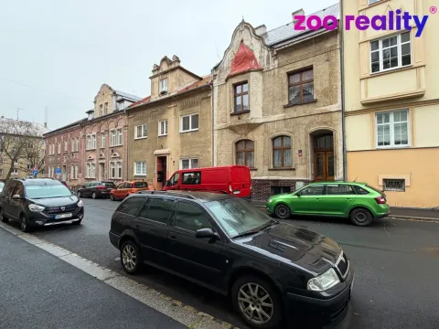 Prodej rodinného domu, Chomutov, Legionářská, 200 m2