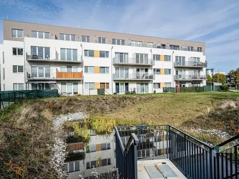 Prodej bytu 2+kk, Unhošť, U Parketárny, 60 m2