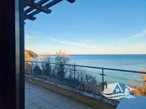 Prodej bytu 4+kk, Bjala, Bulharsko, 123 m2