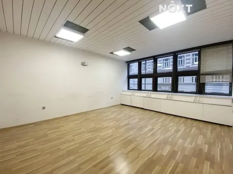 Pronájem kanceláře, Praha - Nové Město, Na Moráni, 27 m2
