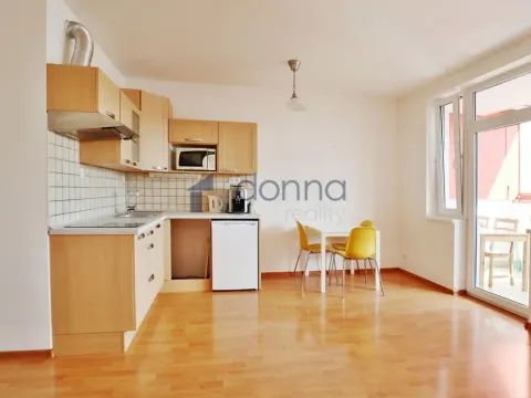 Prodej bytu 1+kk, Praha, Poděbradská, 36 m2