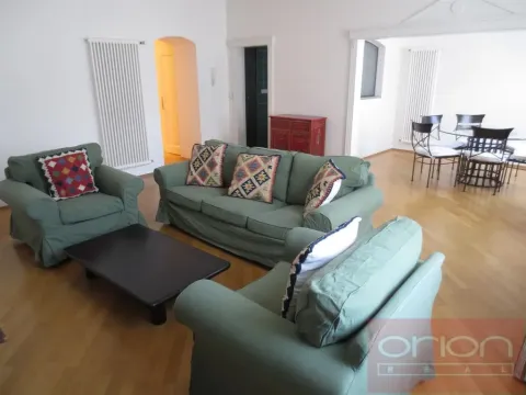 Pronájem bytu 3+1, Praha - Nové Město, Odborů, 104 m2