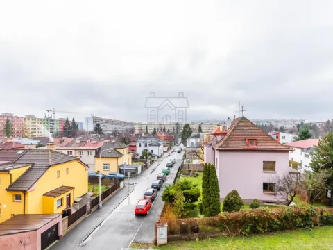 Prodej bytu 3+1, Praha - Prosek, Lovosická, 67 m2