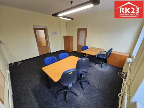 Pronájem kanceláře, Mariánské Lázně, Nádražní náměstí, 22 m2