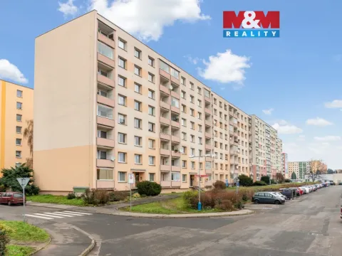 Prodej bytu 3+1, Teplice - Trnovany, Antala Staška, 81 m2