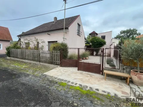 Prodej bytu 4+1, Sulejovice, Masarykova, 206 m2