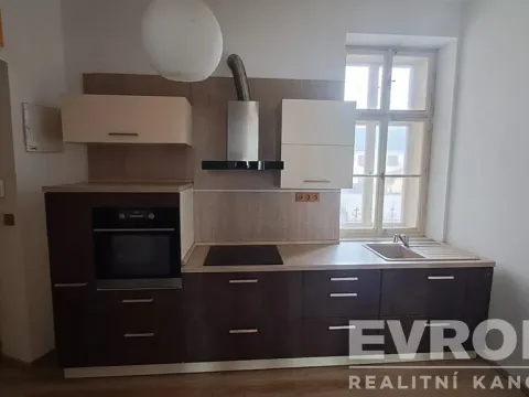 Pronájem bytu 1+1, Mšeno, Mělnická, 36 m2