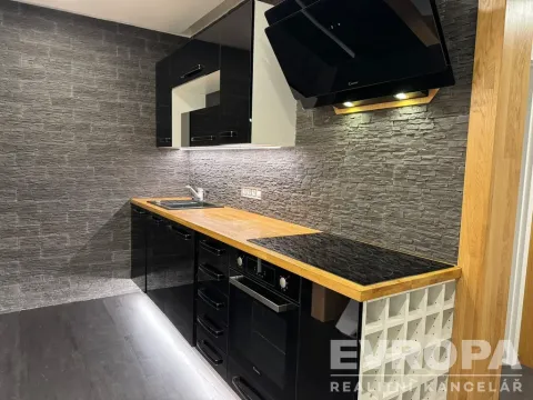 Prodej bytu 2+kk, Plzeň - Severní Předměstí, Křížkova, 76 m2