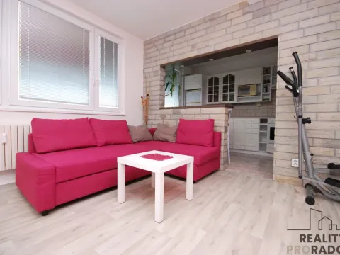 Pronájem bytu 2+kk, Břeclav, Na Valtické, 46 m2