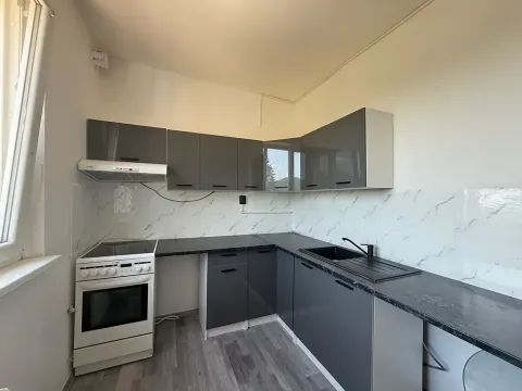 Prodej bytu 3+1, Rotava, Sídliště, 56 m2