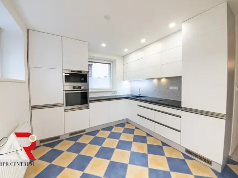 Prodej bytu 2+1, Troubsko, Pod vinohrady, 58 m2