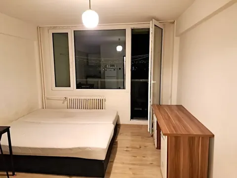 Pronájem bytu 1+kk, Praha - Radotín, Vrážská, 28 m2