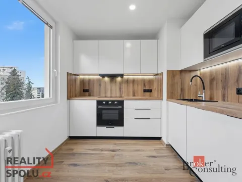 Prodej bytu 1+1, Hradec Králové - Nový Hradec Králové, Pod Zámečkem, 32 m2