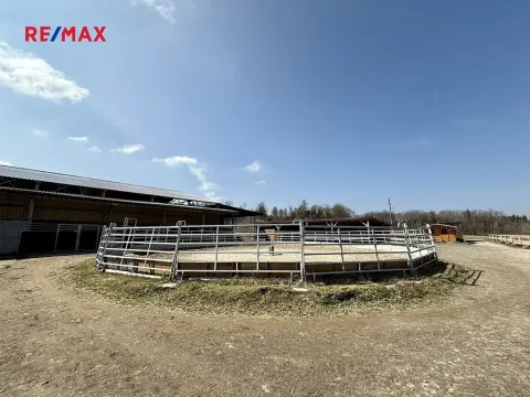 Prodej zemědělského objektu, Spálené Poříčí, 164000 m2