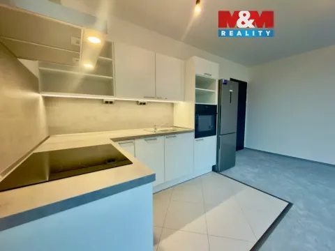 Prodej bytu 1+kk, Praha - Ruzyně, Stočesova, 32 m2