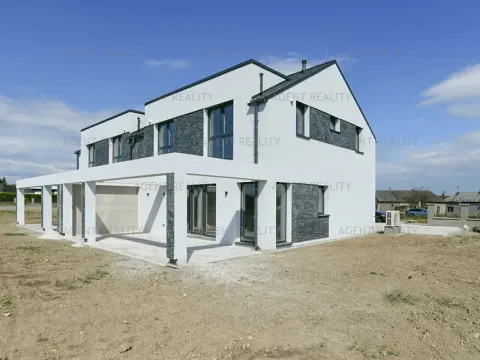 Prodej rodinného domu, Slaný, 156 m2