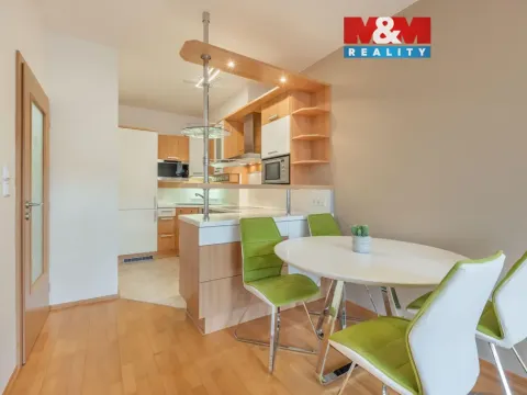 Pronájem bytu 2+kk, Praha, Voskovcova, 48 m2
