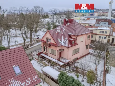 Prodej rodinného domu, Uherské Hradiště, U Stadionu, 300 m2