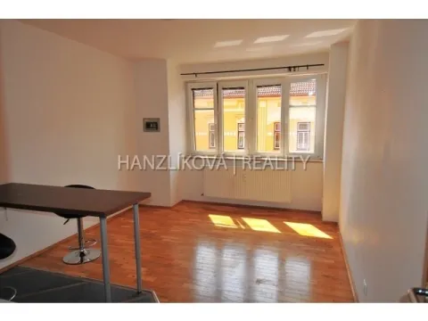 Pronájem bytu 2+kk, České Budějovice - České Budějovice 5, Dělnická, 35 m2