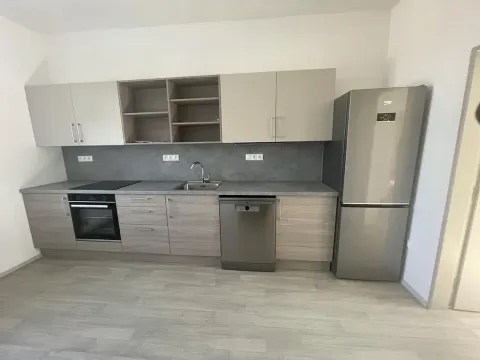Pronájem bytu 3+1, Žďár nad Sázavou, Nádražní, 75 m2