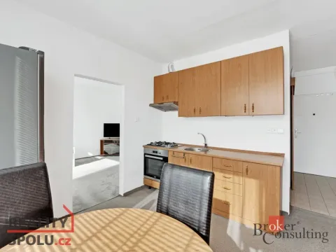 Pronájem bytu 1+1, Litoměřice - Předměstí, Topolčianská, 35 m2