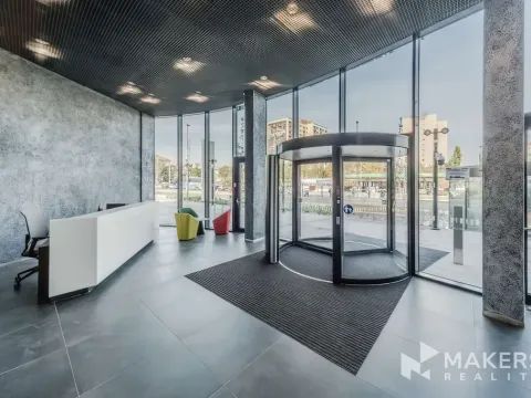 Pronájem kanceláře, Praha - Vokovice, Evropská, 525 m2